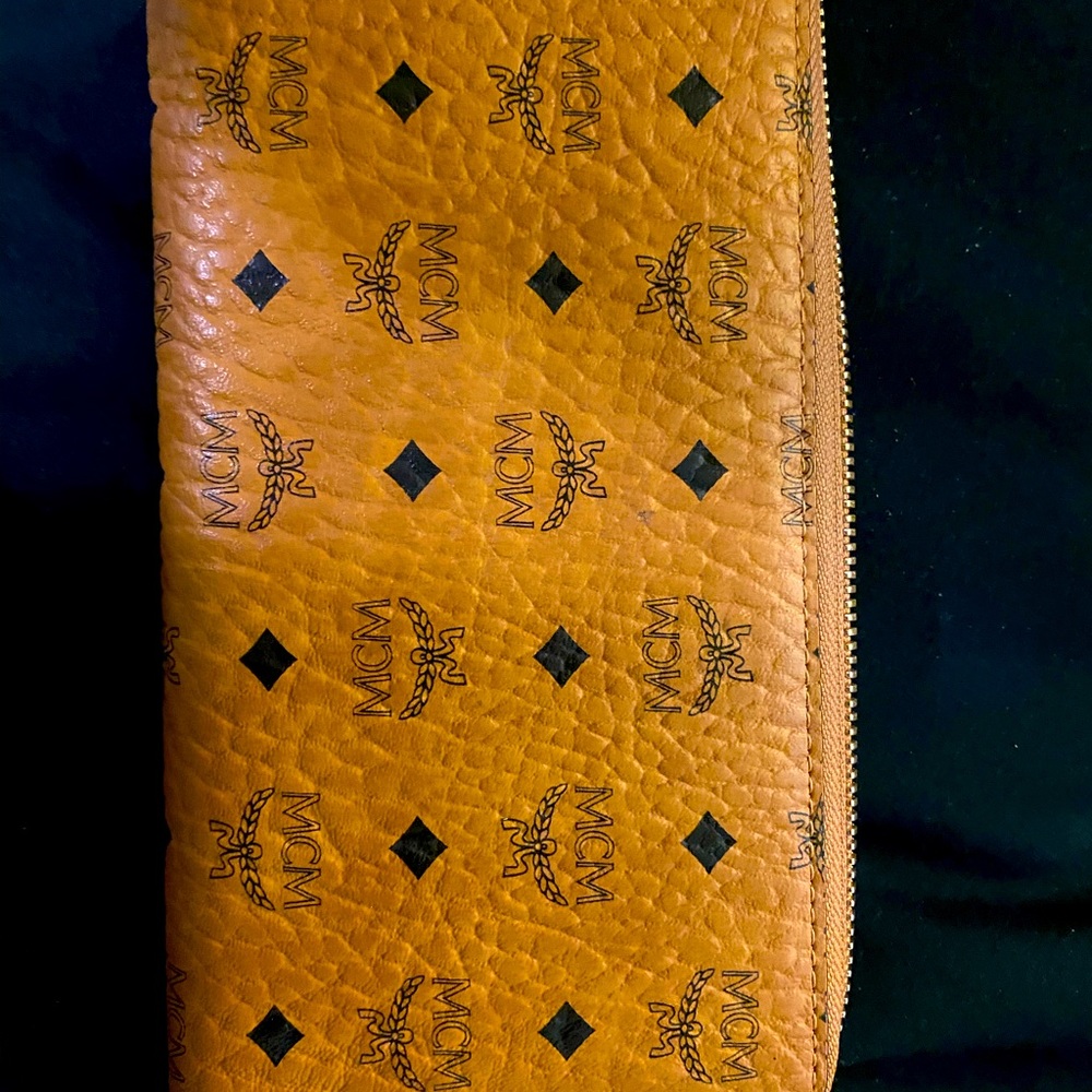 MCM wallet